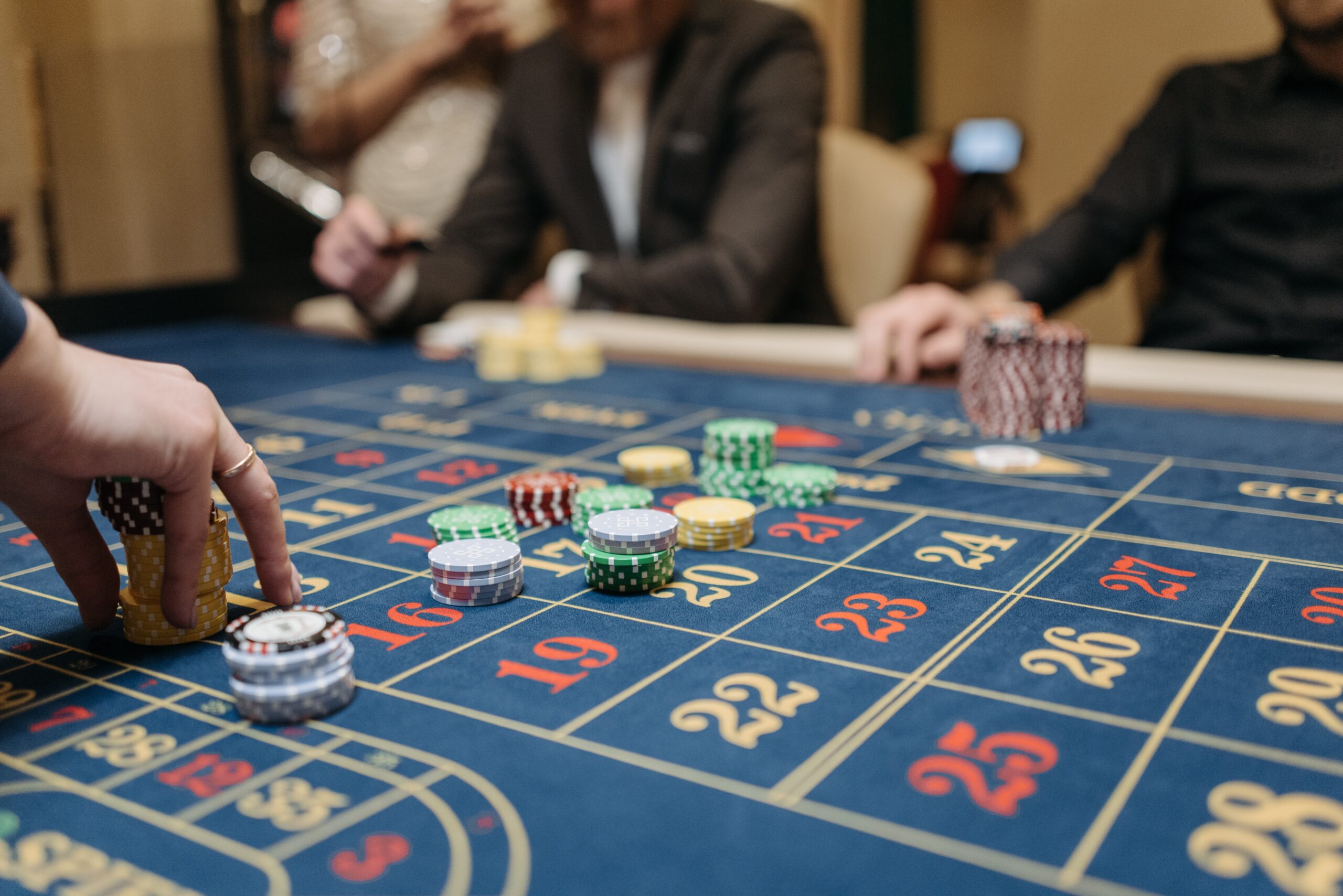 There are more than 1,000 games available at many online casinos.